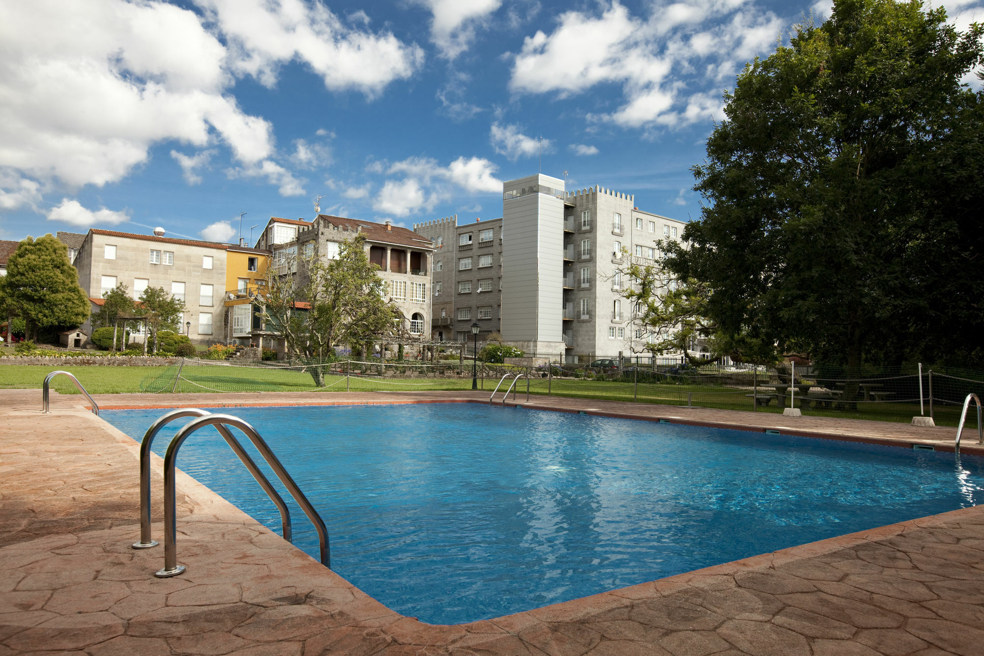 Termas De Cuntis - Hotel Castro Do Balneario מראה חיצוני תמונה